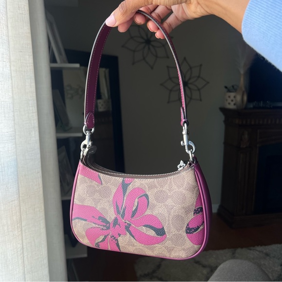 Coach Brown Signature Shoulder Bag with Pink Floral Accents - Picture 5 of 11